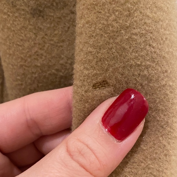 Larry Levine Classic Tan Trench Coat - Wool and Cashmere Blend - Picture 5 of 10